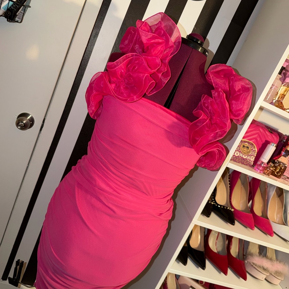 Pink Ruched Ruffle Sleeve Dress - Picture 4 of 4
